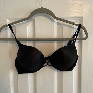 Victoria’s Secret Miraculous Plunge 36B Bra